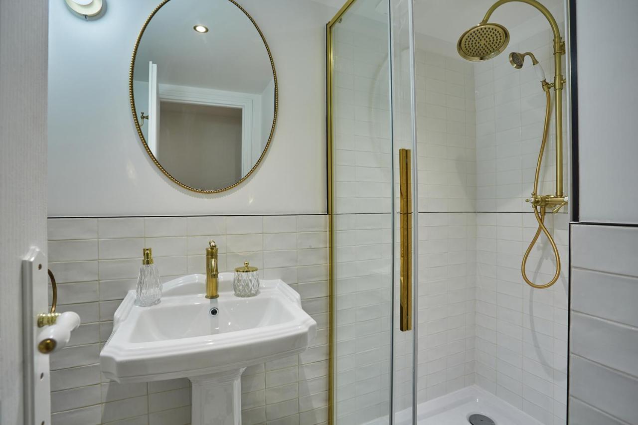Apartment Saint Germain Des Pres By Studio Prestige ปารีส ภายนอก รูปภาพ