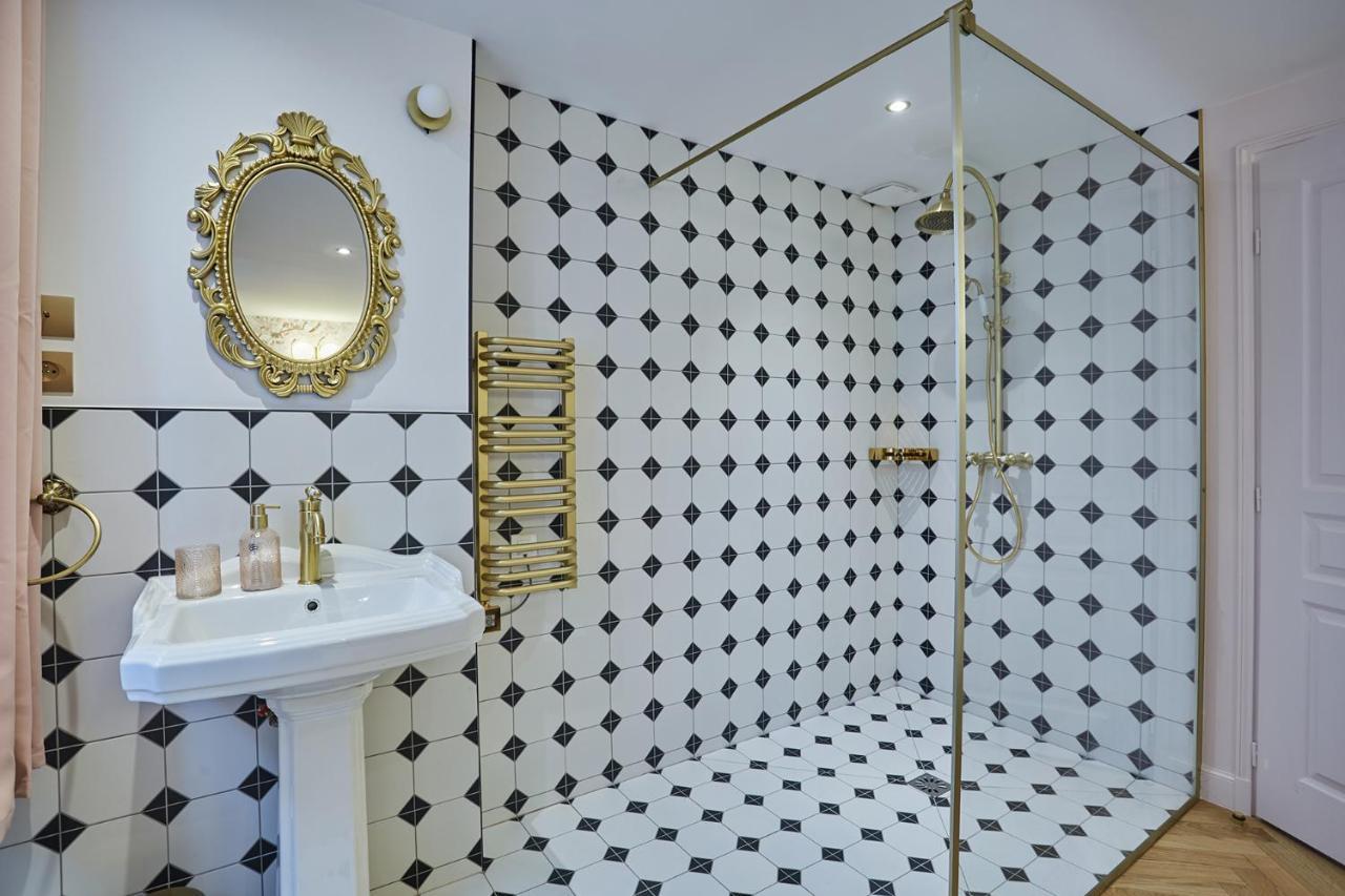 Apartment Saint Germain Des Pres By Studio Prestige ปารีส ภายนอก รูปภาพ